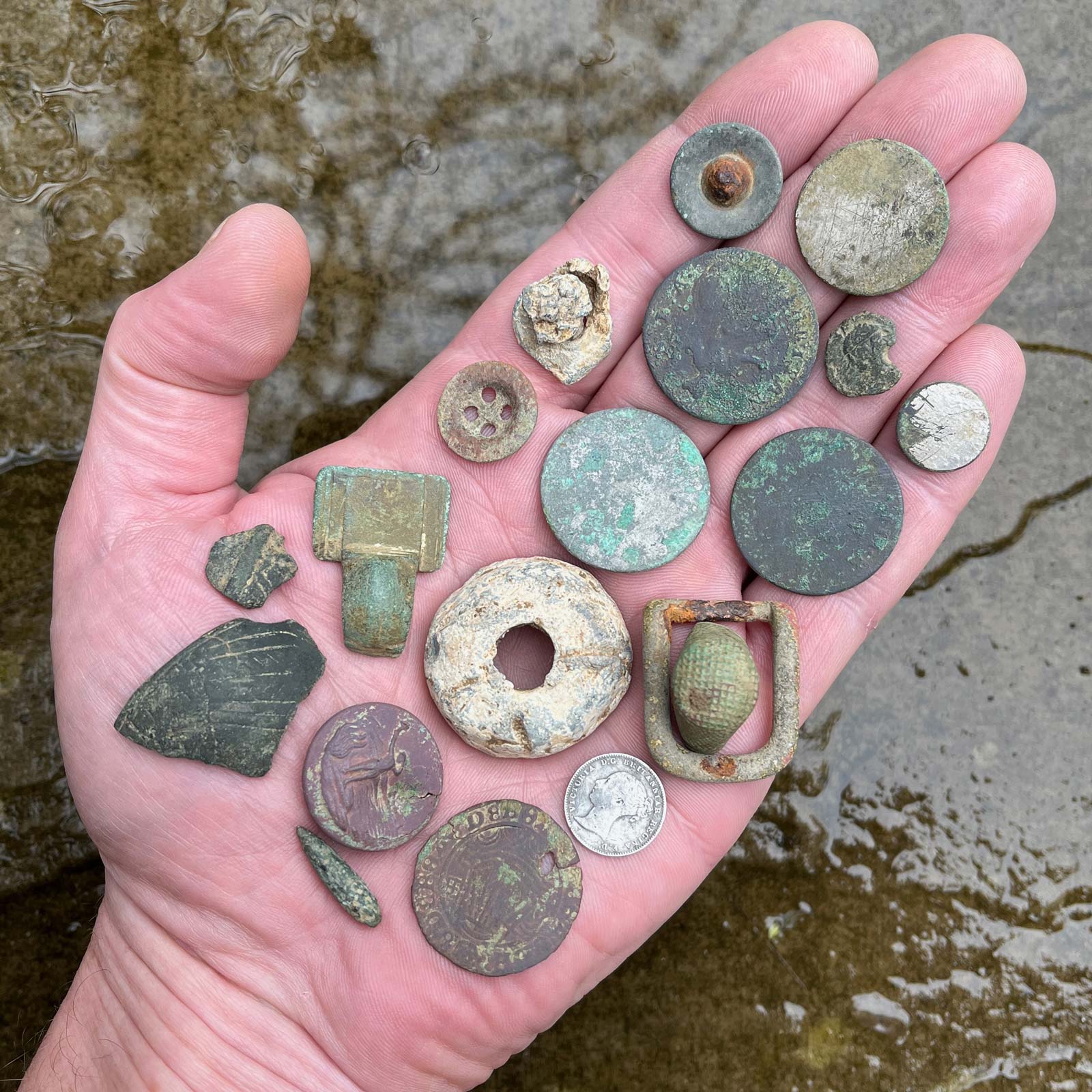 Hand of Finds