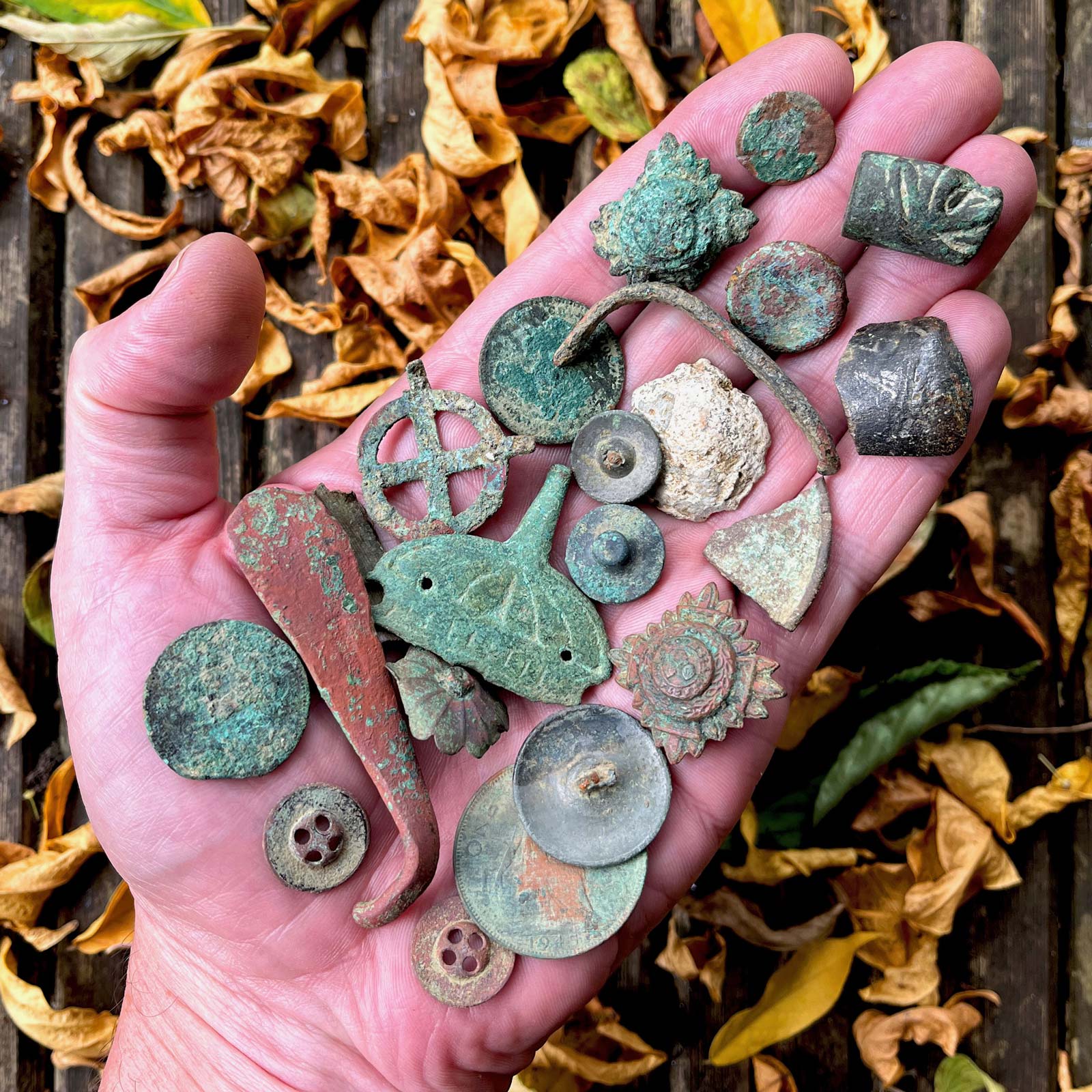 Hand of Finds